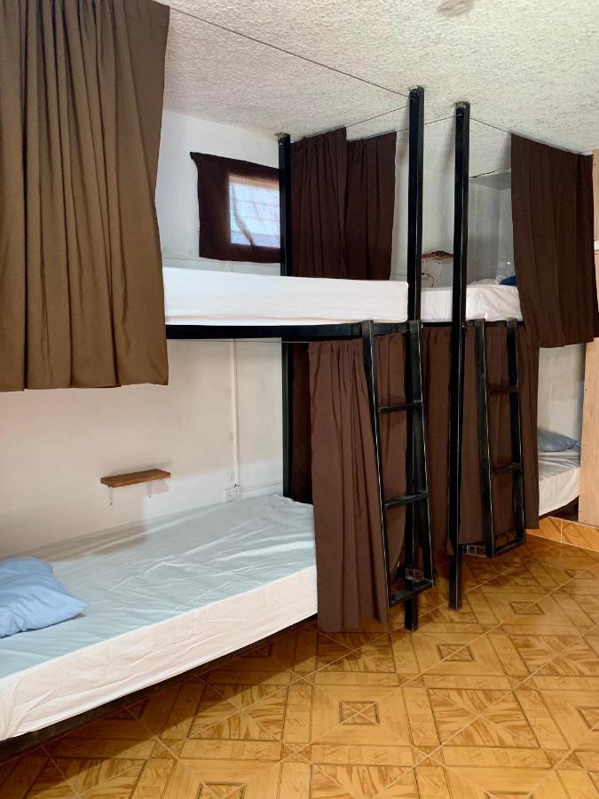 Spanglish Hostel Valladolid  Bagian luar foto