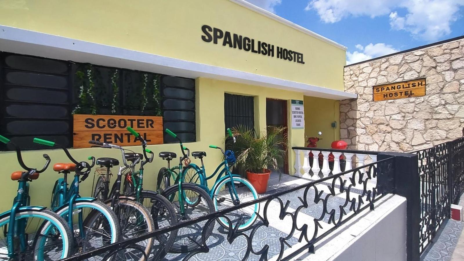 Spanglish Hostel Valladolid  Bagian luar foto