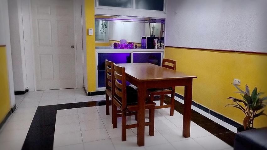 Spanglish Hostel Valladolid  Bagian luar foto