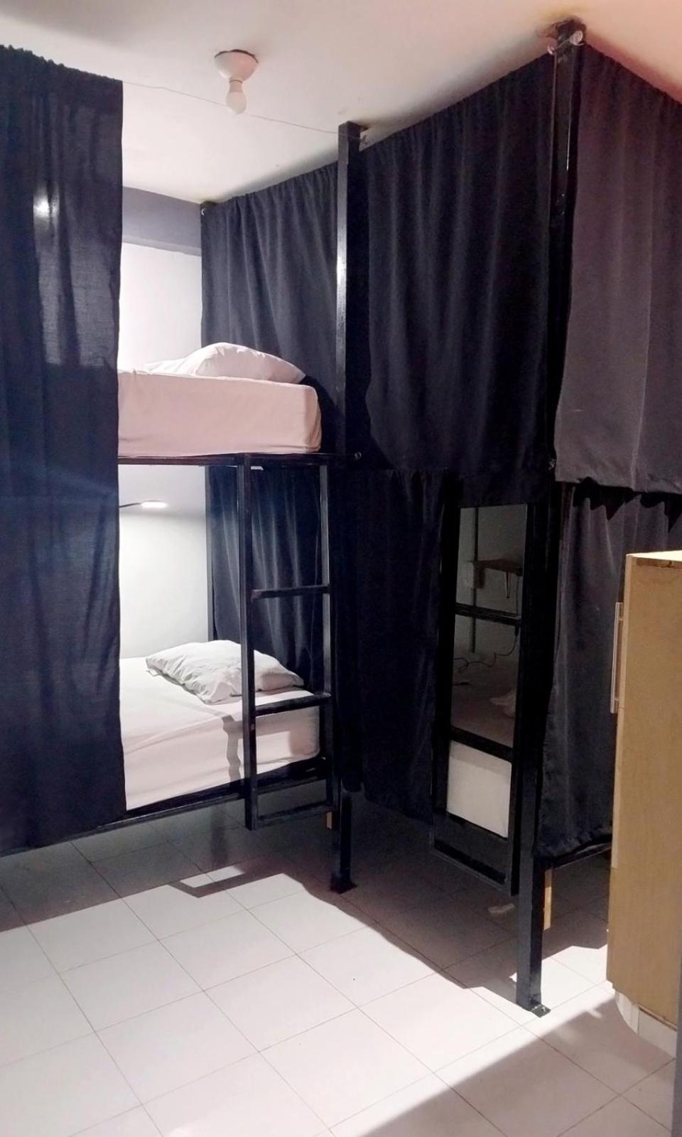 Spanglish Hostel Valladolid  Bagian luar foto